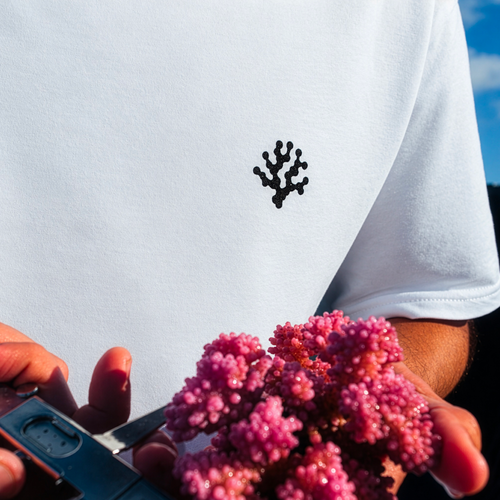 REEF UP TEE - WHITE