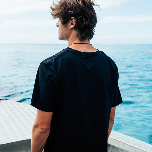 CLASSIC TEE